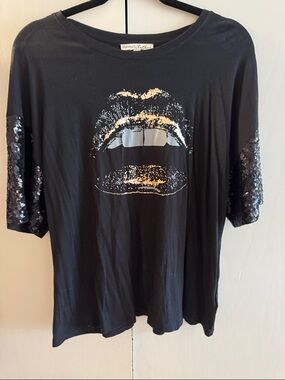 Express Black Tee with Metallic Gold-Silver Lip Graphic and Sequin Sleeves